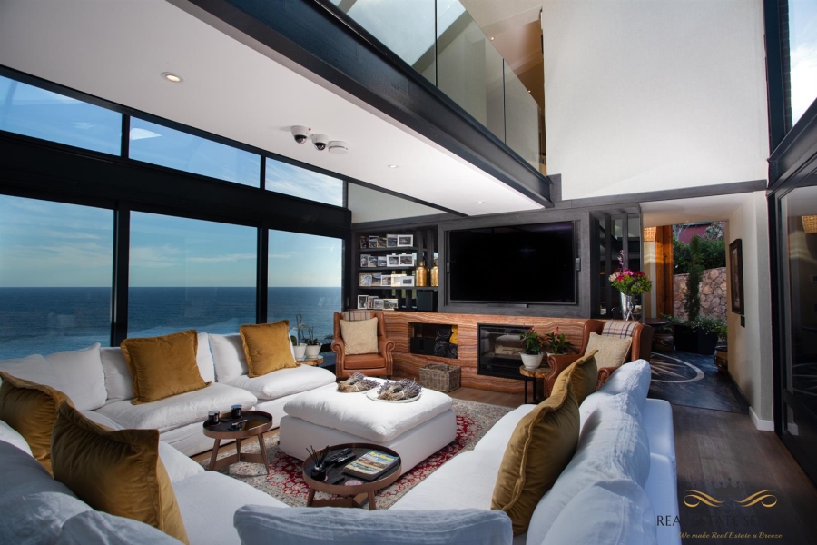 4 Bedroom Property for Sale in Herolds Bay Western Cape